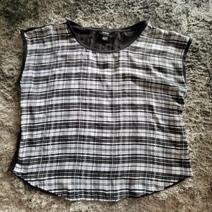 Women's Torrid Short Sleeve Black White Plaid Blouse Sheer Size 2